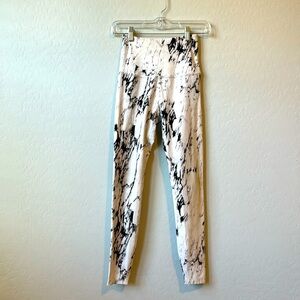 Beyond Yoga High Rise White Black Marble Tie Dye Leggings Size extra small